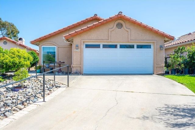 444 Calle Bonita, Santa Maria