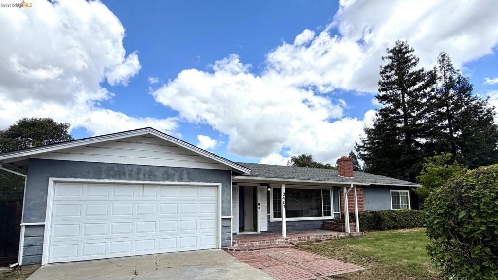 Photo of Listing #41130800