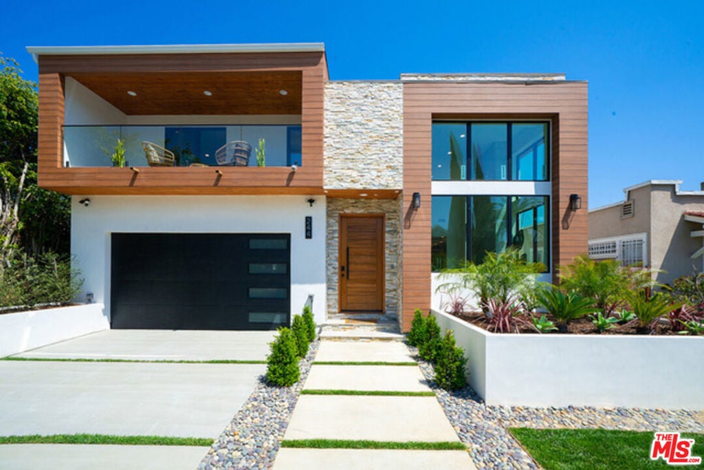 Photo of Listing #26719341