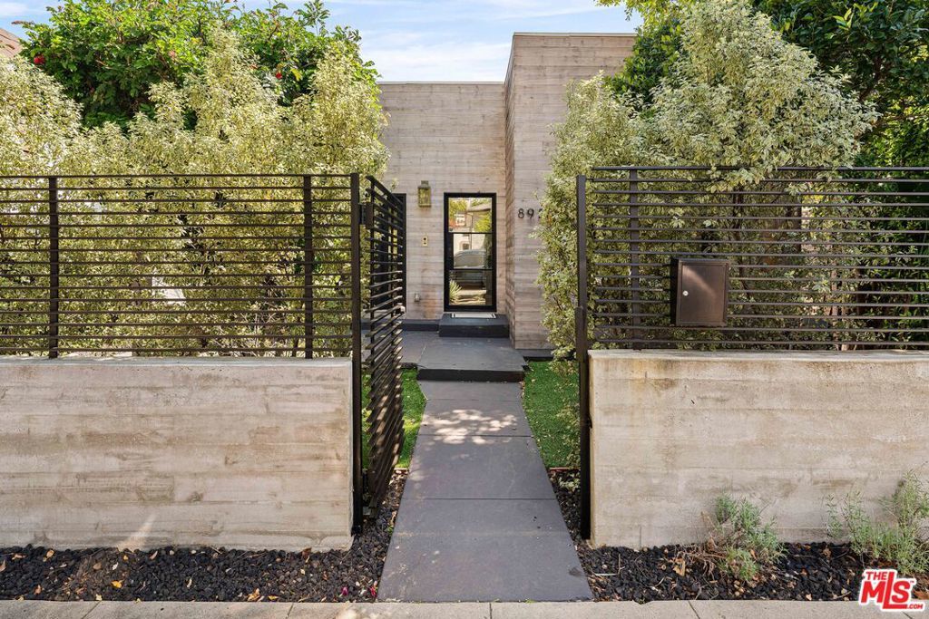 Photo of Listing #26710383