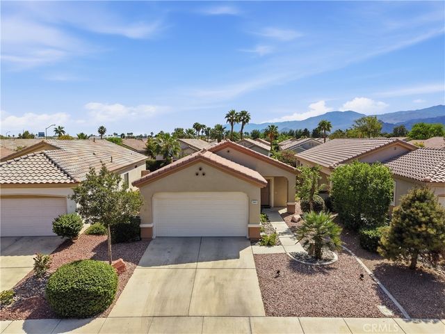 78697 Hampshire, Palm Desert