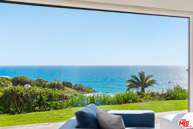 6817 Seawatch Lane, Malibu