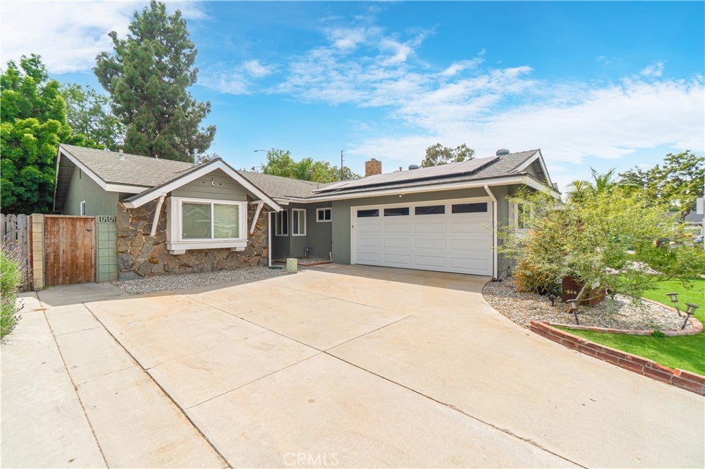 Photo of Listing #RS26080310