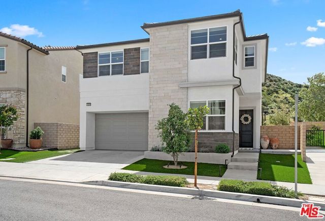 19254 Blackthorn Drive, Santa Clarita