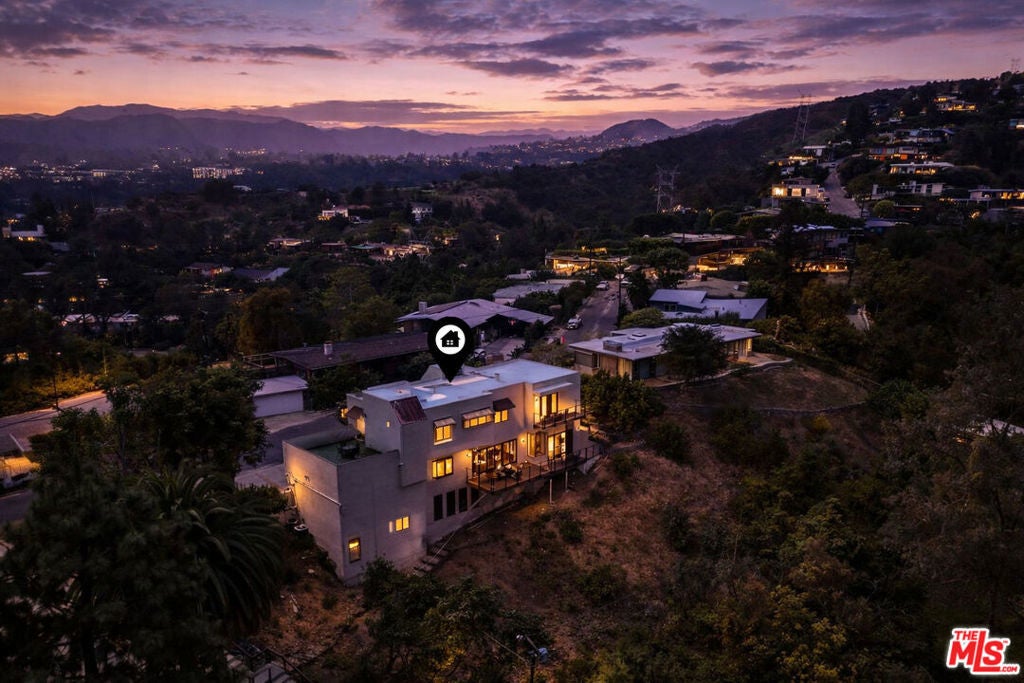 Photo of Listing #26724377