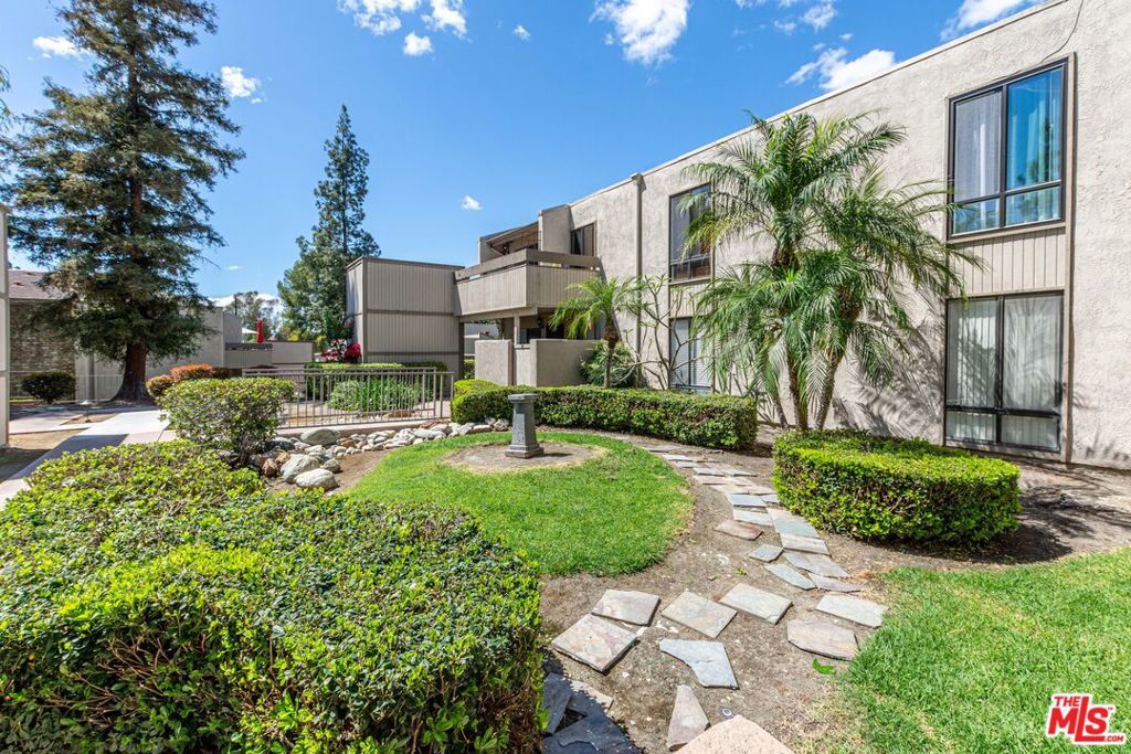 Photo of Listing #26715315