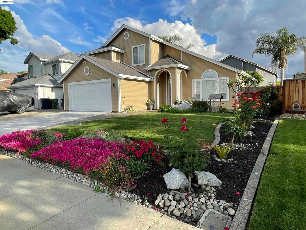 Photo of Listing #41130892