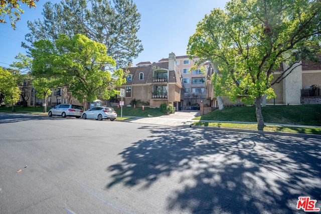 4368 W 8th Street # 17, Los Angeles