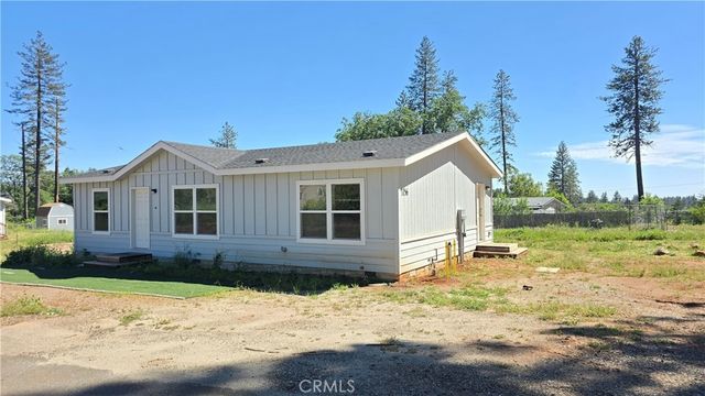 7156 Clark, Paradise