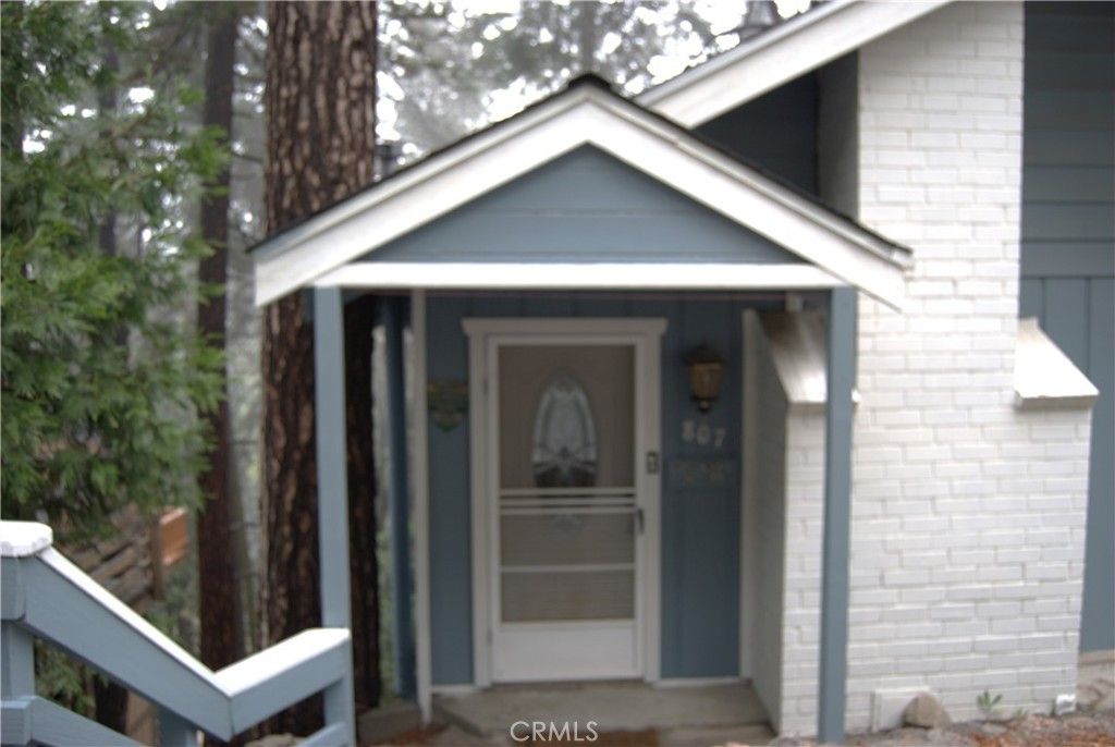 807 Sierra Vista, Twin Peaks