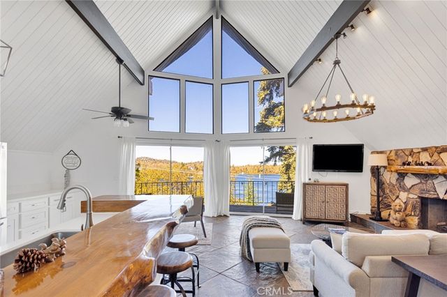 28919 Palisades, Lake Arrowhead