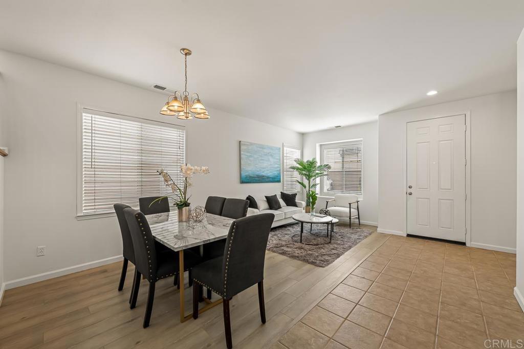 Photo of Listing #PTP2602800