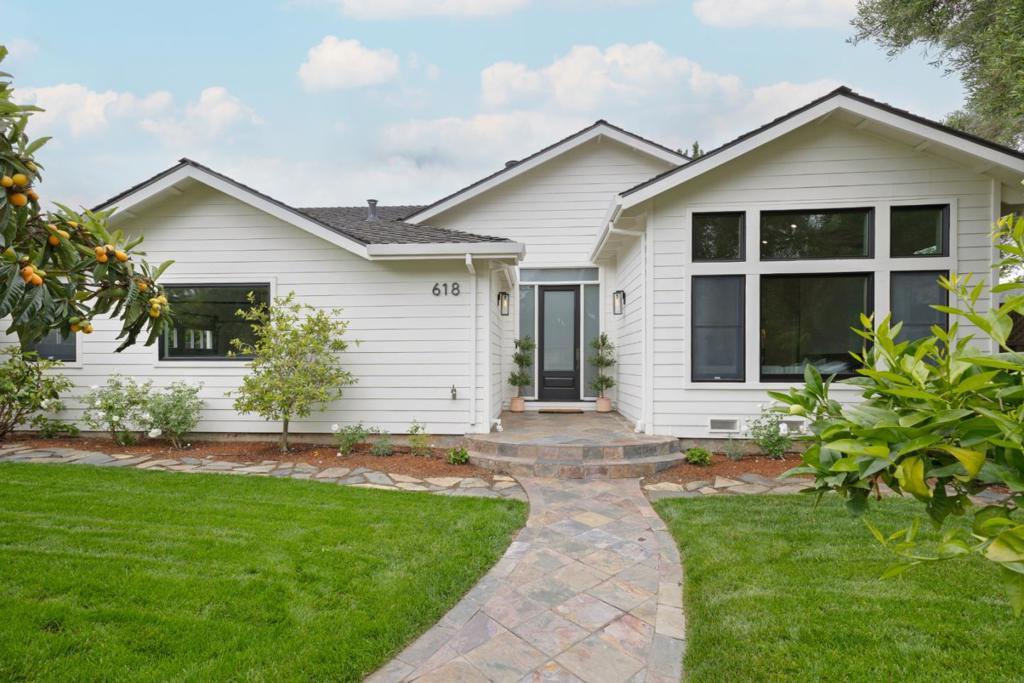 Photo of Listing #ML82043030