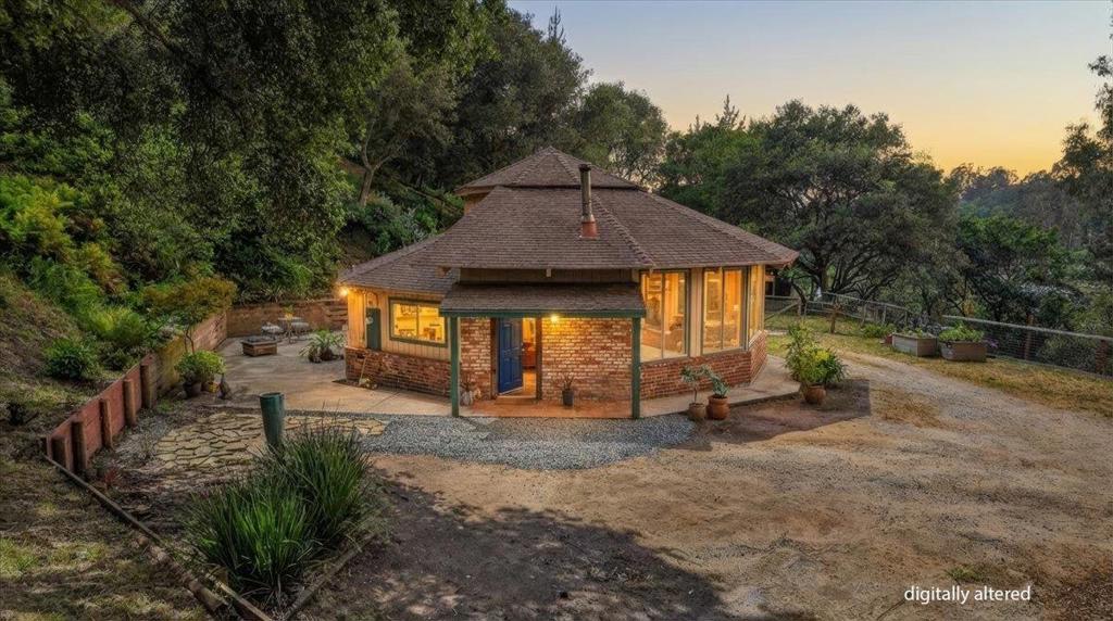 Photo of Listing #ML82042971