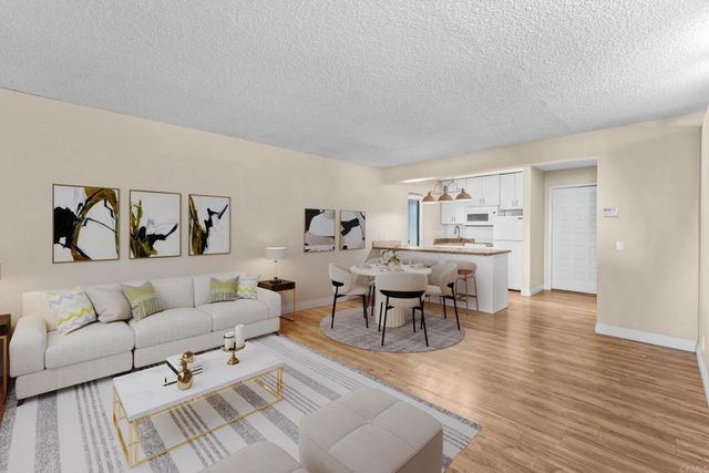 28661 Via Las Flores # 306, Murrieta