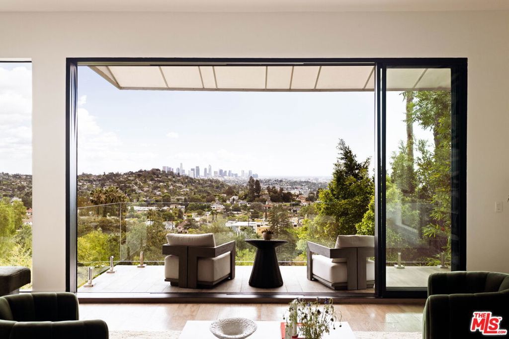 Photo of Listing #26729793