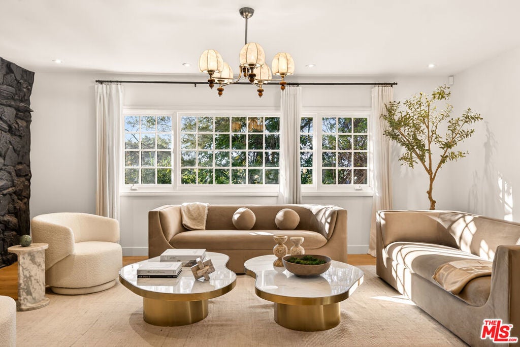 Photo of Listing #26719953