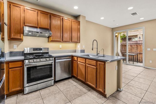 41885 Davenport Way # C, Murrieta