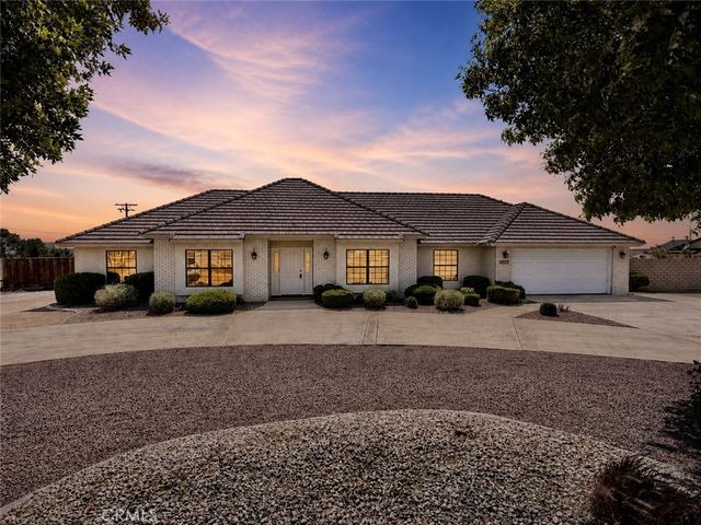 14890 Apple Valley, Apple Valley