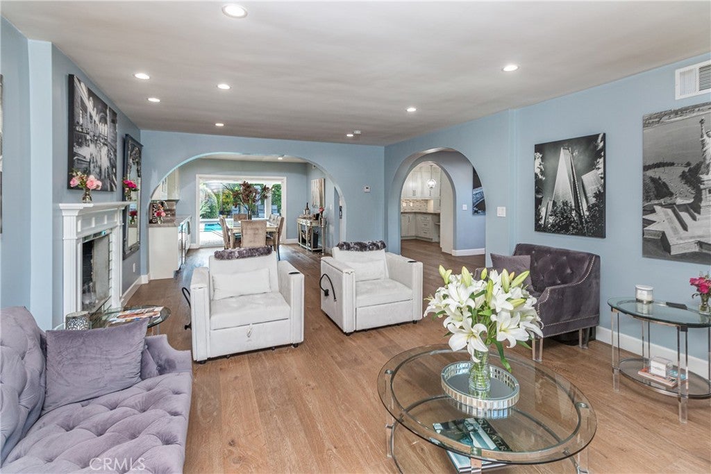 Photo of Listing #BB26081063