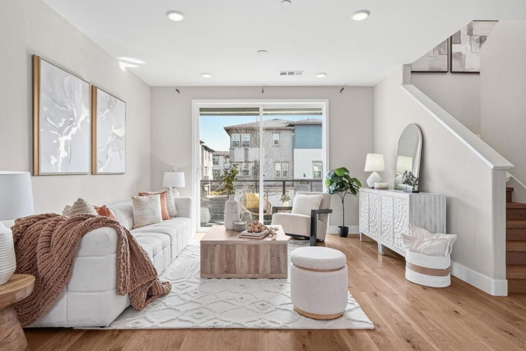 Photo of Listing #ML82043179