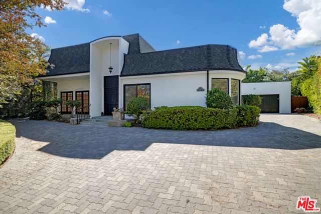 9141 Leander Place, Beverly Hills