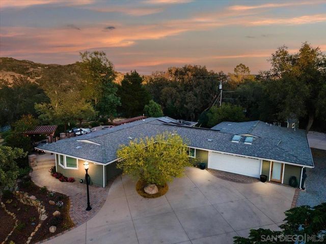 13603 Woodstock, Valley Center