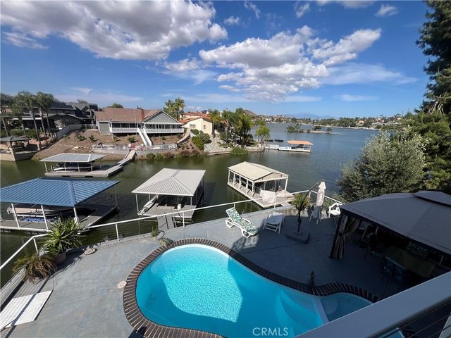 30594 Longhorn Drive, Canyon Lake