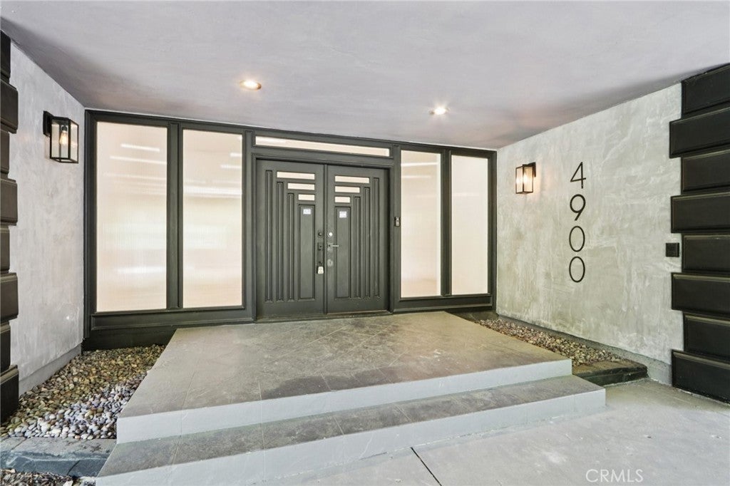 Photo of Listing #DW26081920