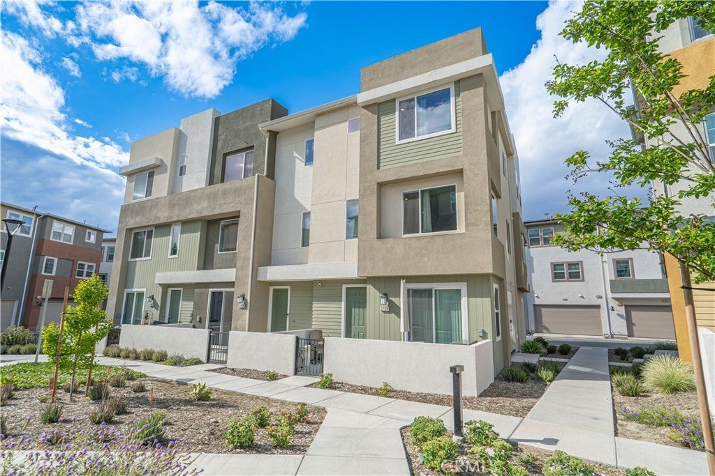 Photo of Listing #SR26080417