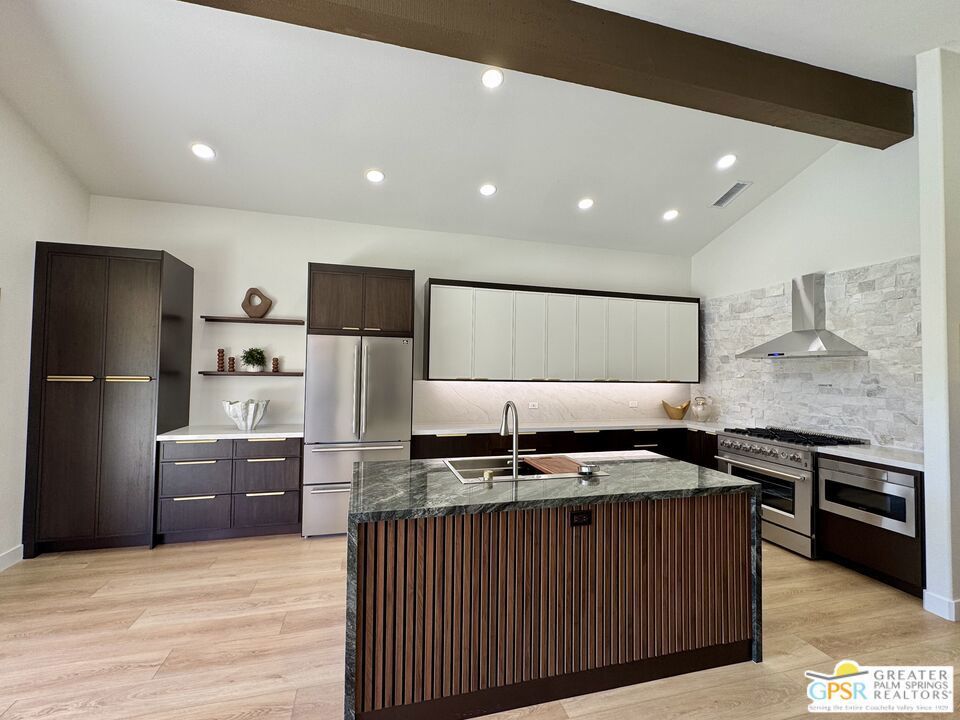 Photo of Listing #26732655PS