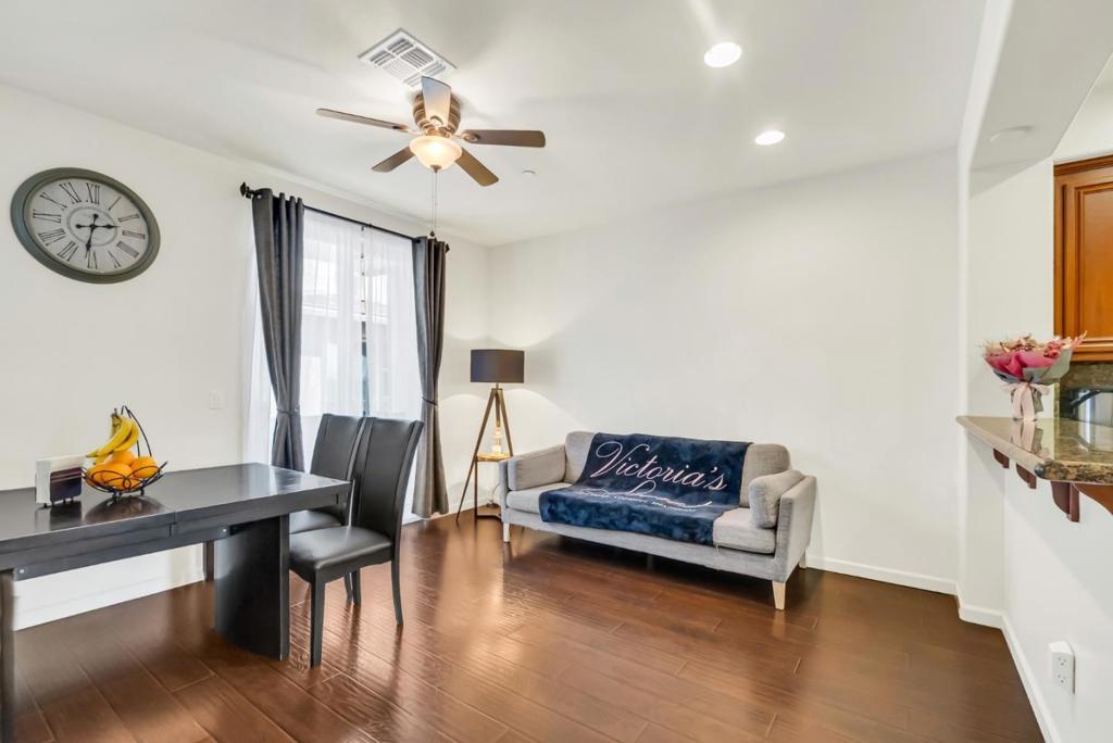 Photo of Listing #ML82043239