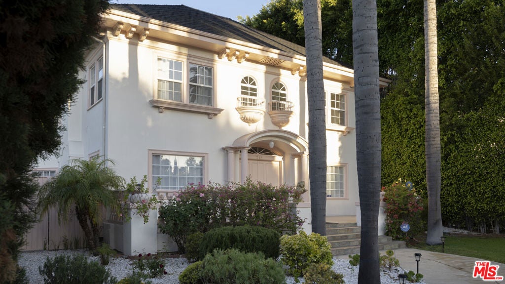 Photo of Listing #26666697