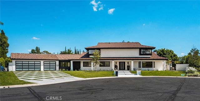 10282 Old Lamplighter Lane, Villa Park