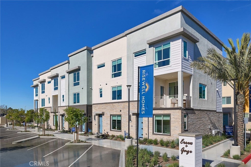 Photo of Listing #OC26082117