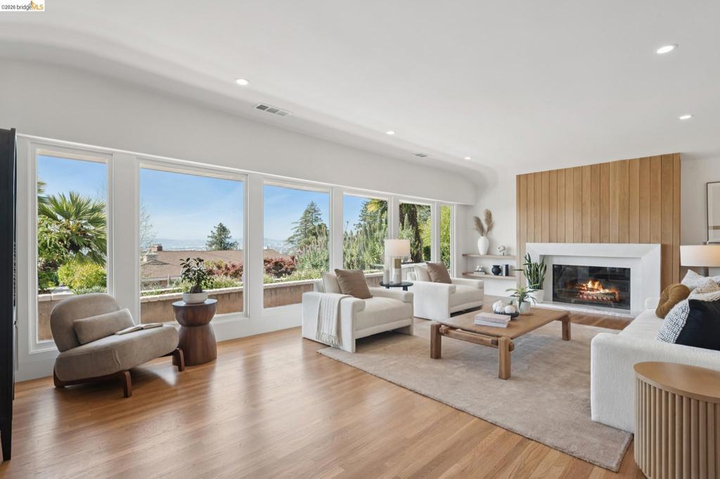 Photo of Listing #41131169