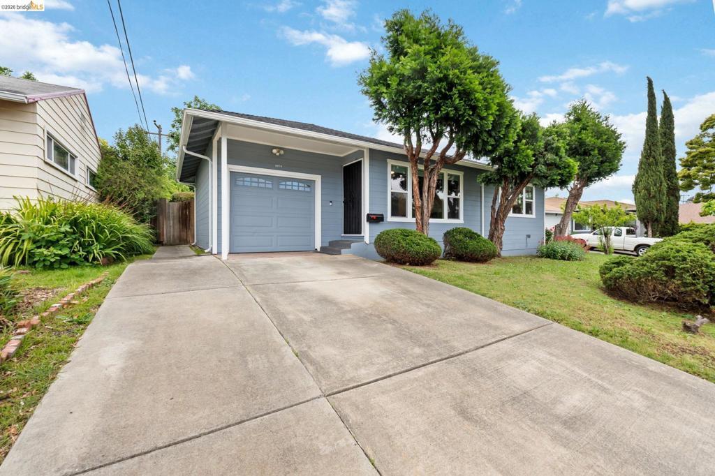 Photo of Listing #41131179