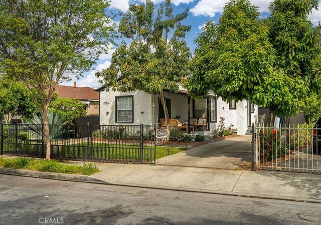 2055 E Nord, Compton