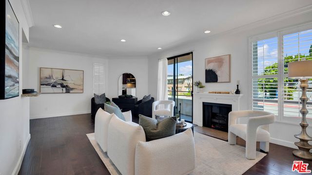 13920 Moorpark Street # 106, Sherman Oaks