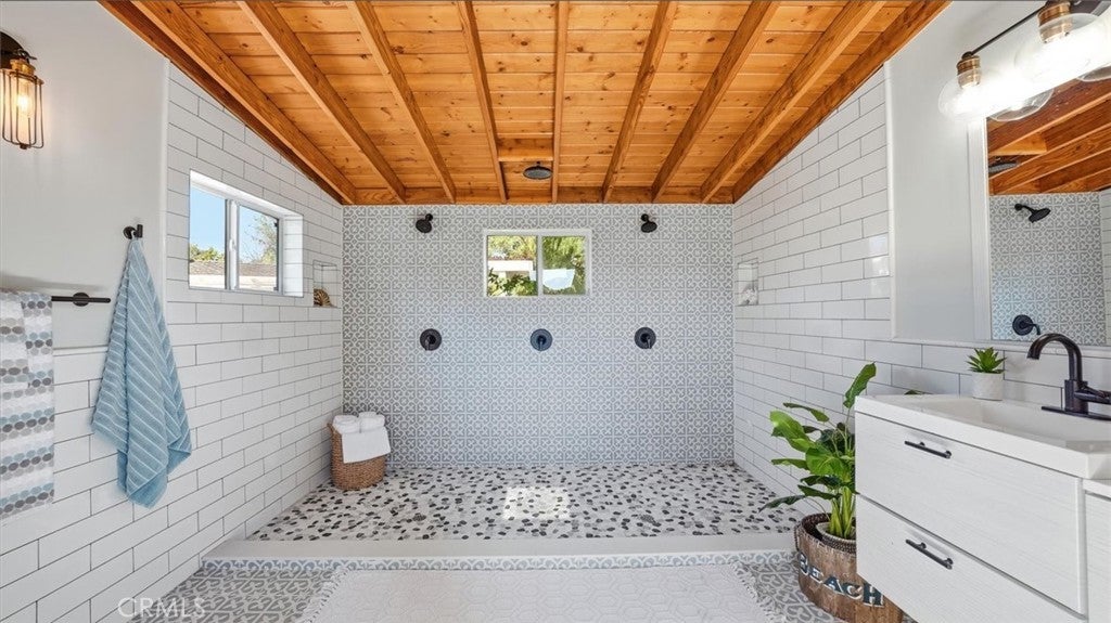 Photo of Listing #SB26080861