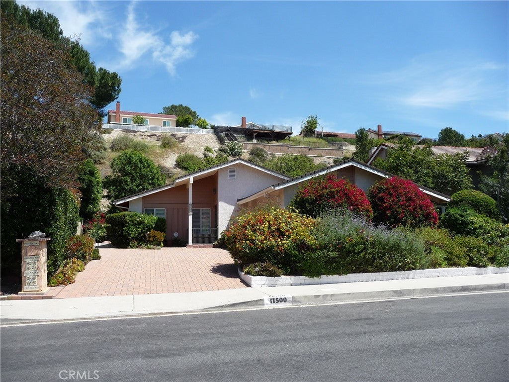 Photo of Listing #SR26081895