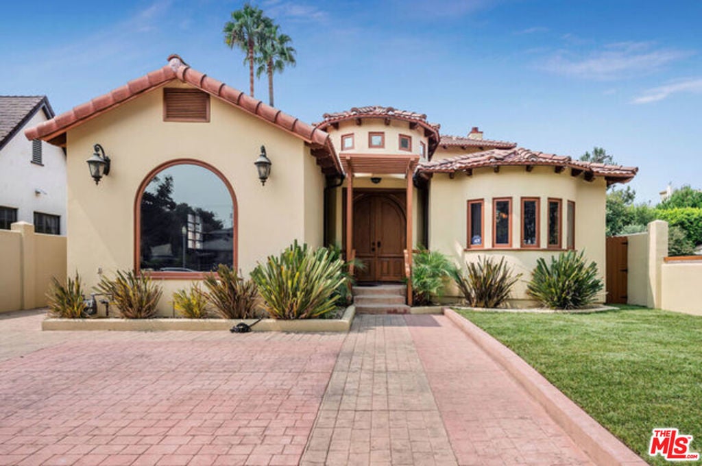 Photo of Listing #26738359