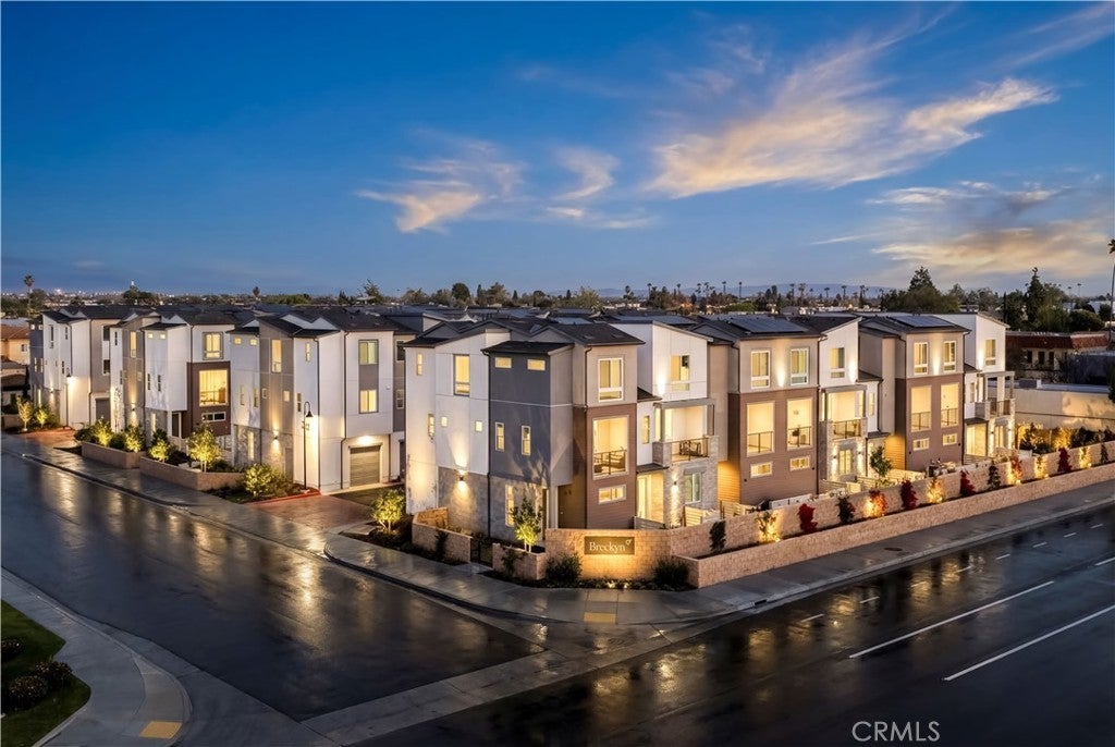 Photo of Listing #OC26076389