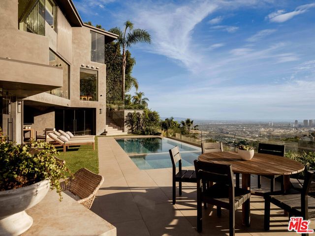 1778 Viewmont Drive, Los Angeles