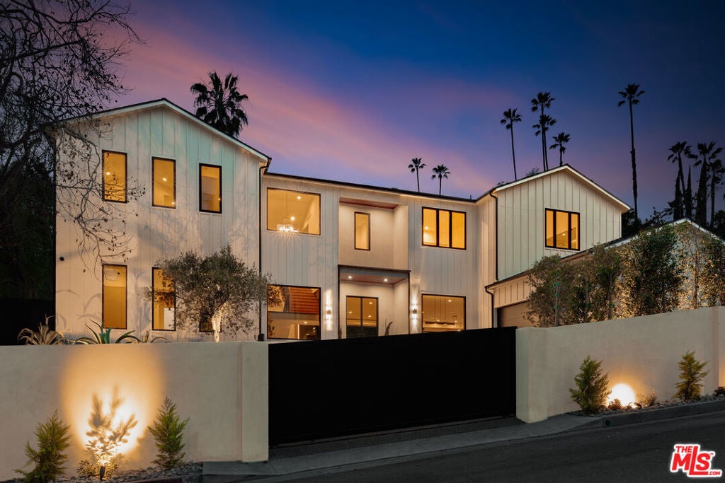 Photo of Listing #26739331