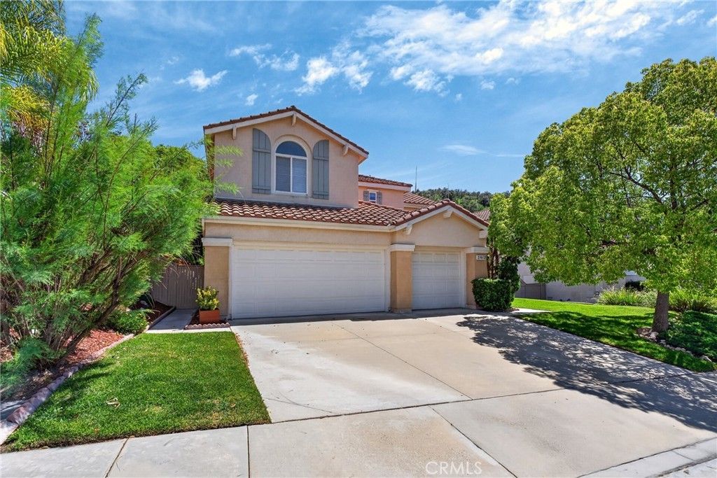 21012 Oakriver, Newhall