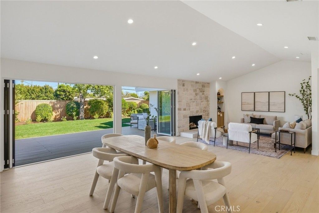 2952 Java Road, Costa Mesa