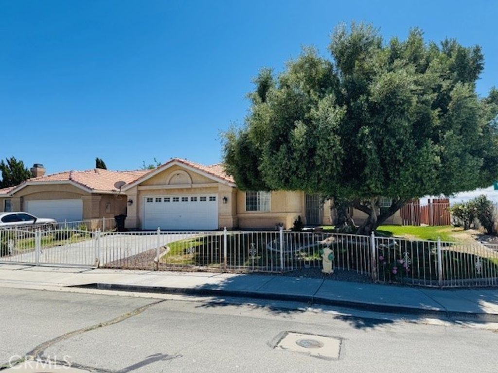 616 Violet, Rosamond