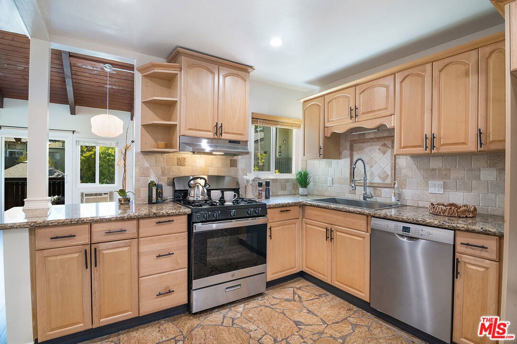 Photo of Listing #26734651