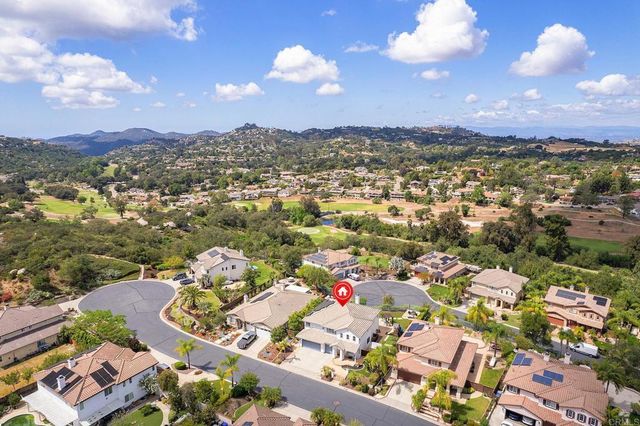 27853 Dogwood Gln, Escondido